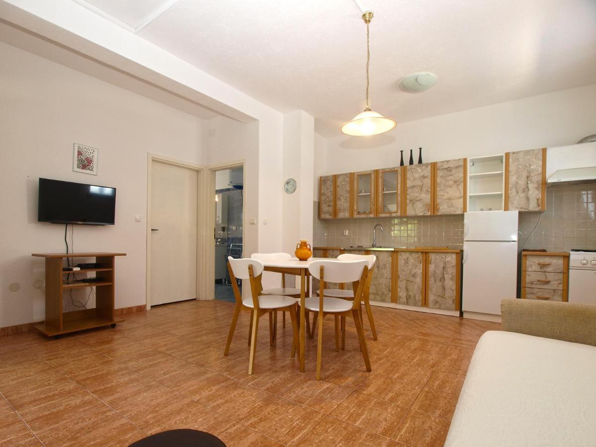 Ferienwohnung Apartemnts Guido 762 Pjescana Uvala Exterior foto