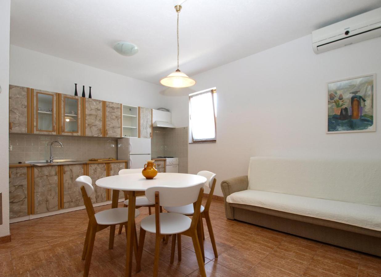 Ferienwohnung Apartemnts Guido 762 Pjescana Uvala Exterior foto