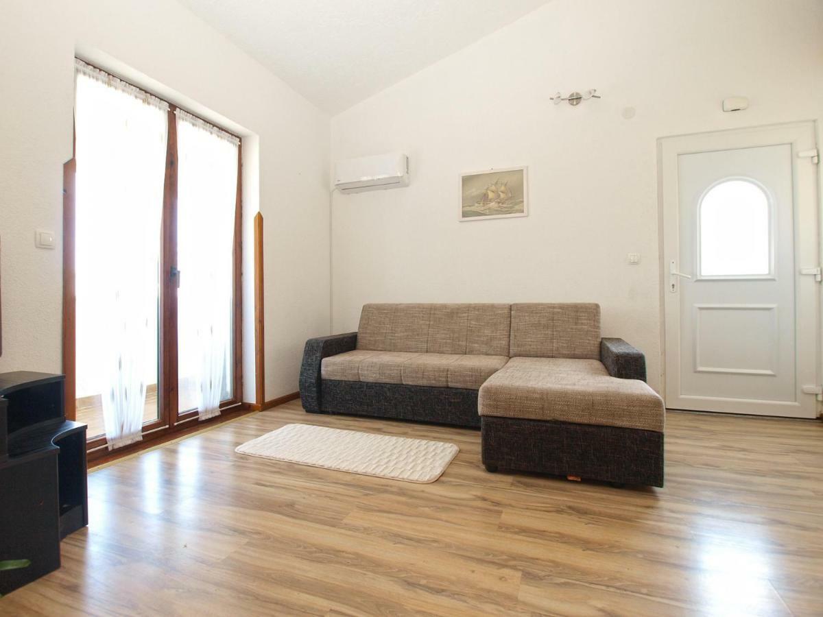 Ferienwohnung Apartemnts Guido 762 Pjescana Uvala Exterior foto