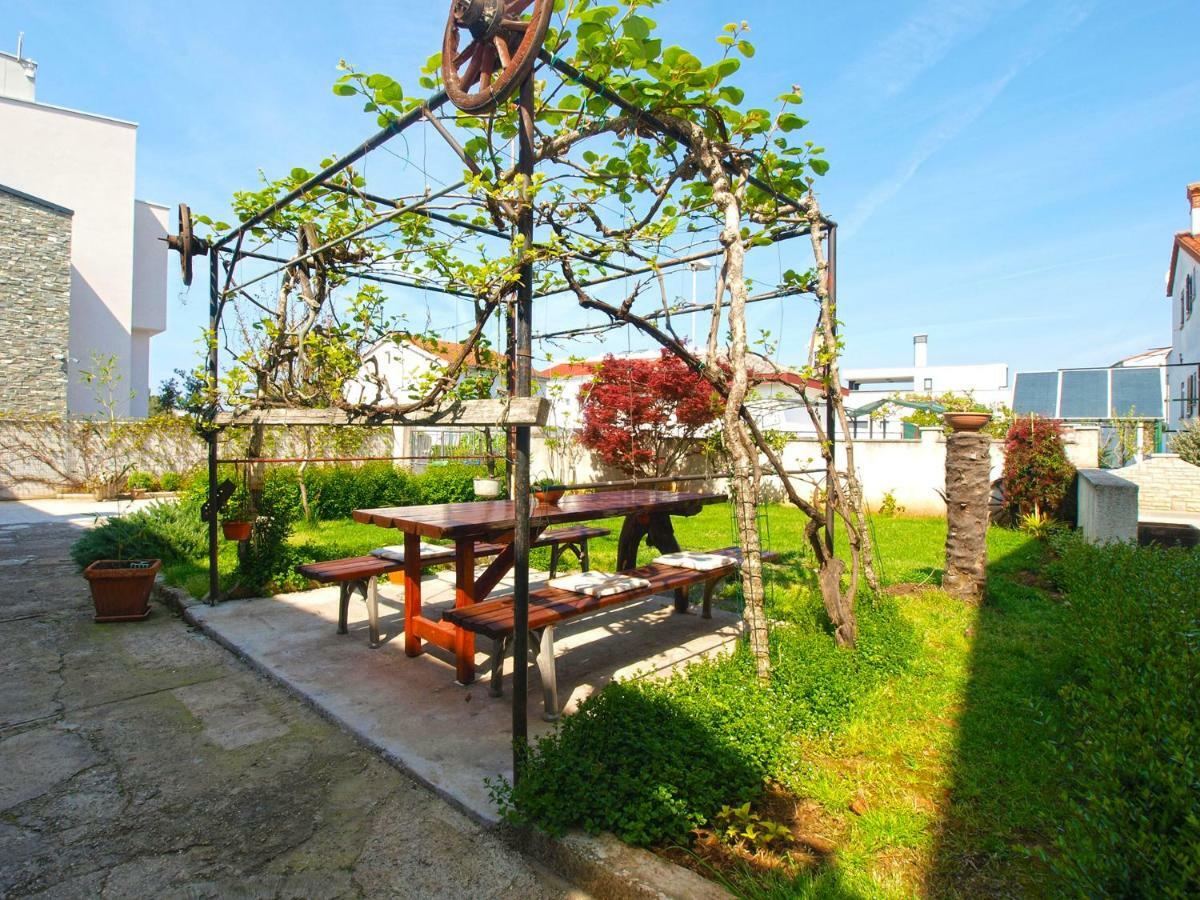 Ferienwohnung Apartemnts Guido 762 Pjescana Uvala Exterior foto
